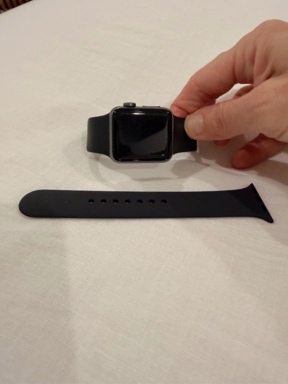 Apple Watch Series 3-Black 90% battery life